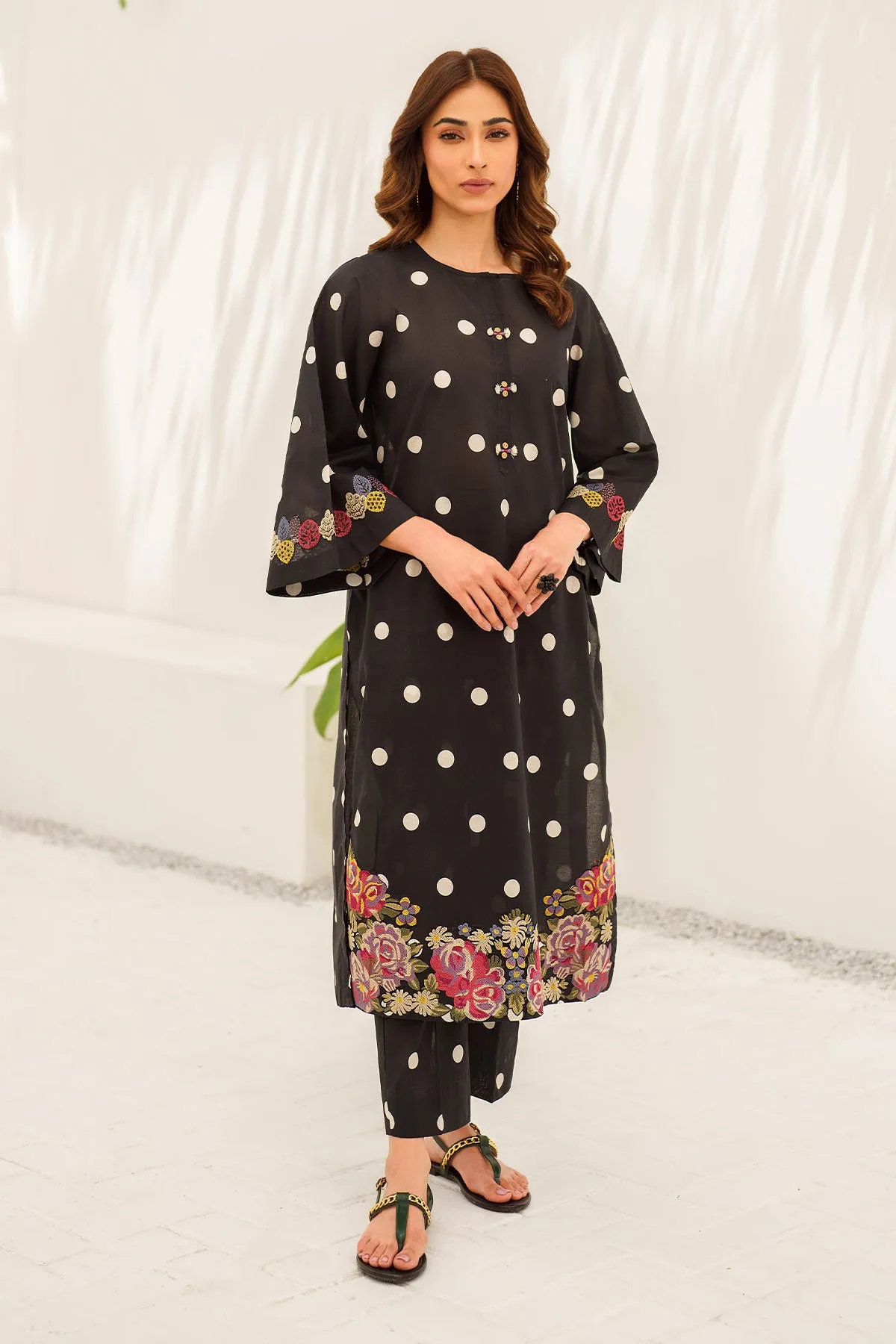 EMBROIDERED LAWN PR-947