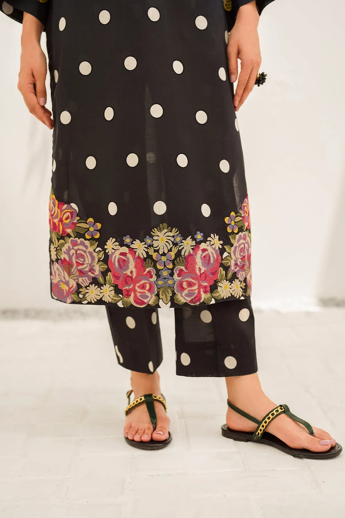 EMBROIDERED LAWN PR-947