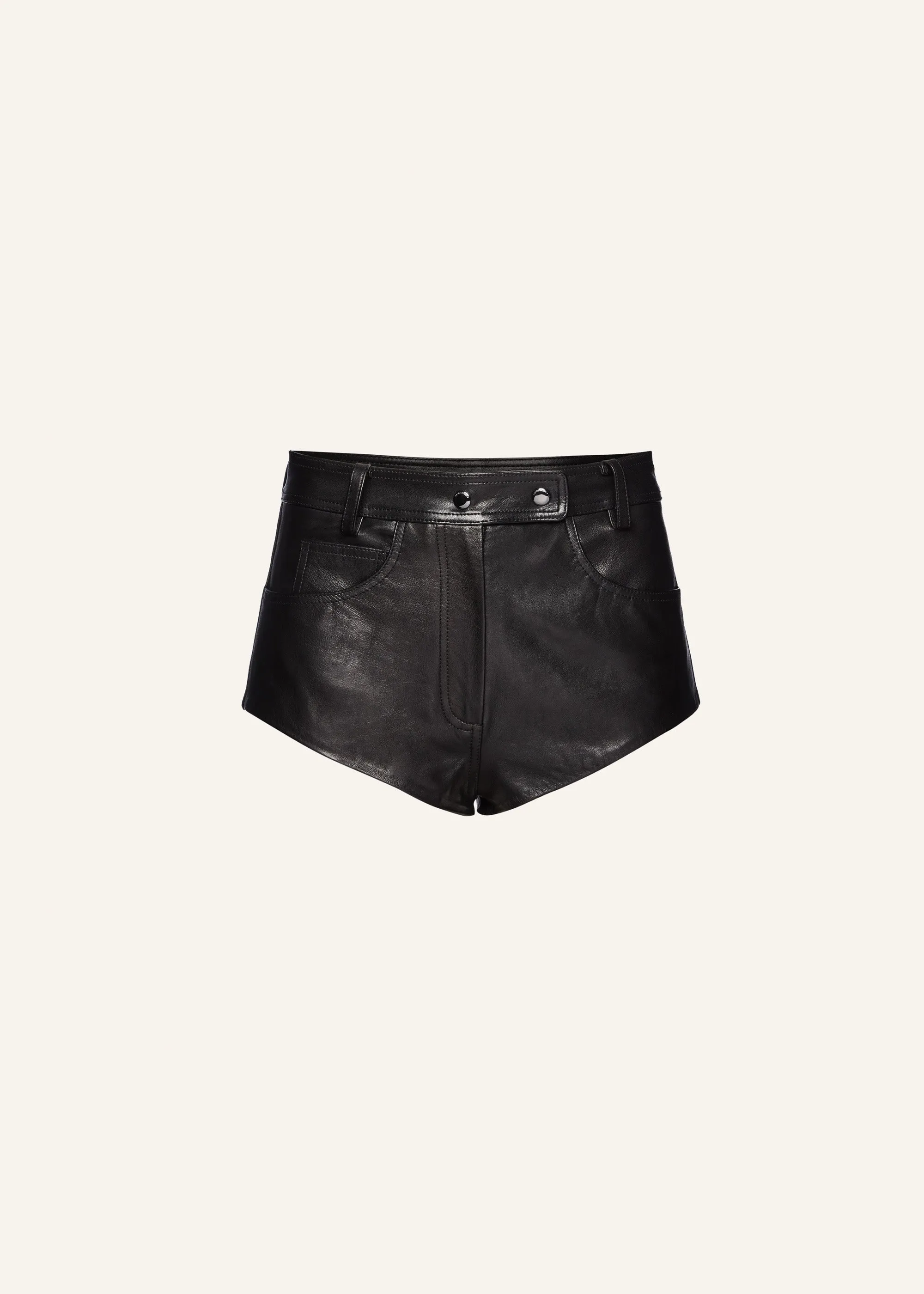 Leather hot shorts in black vintage