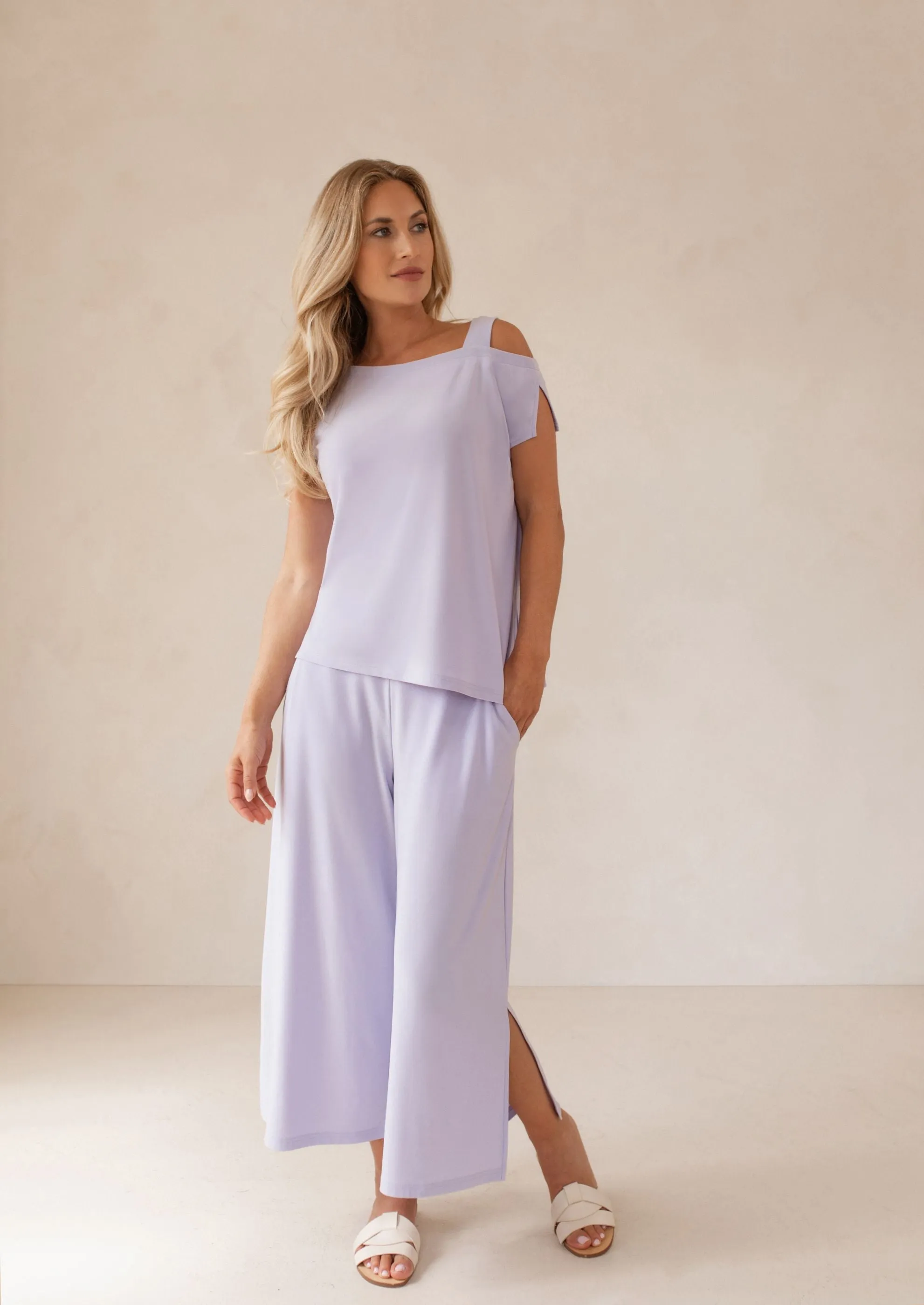 Side Slit Wide Capri, Sale Color